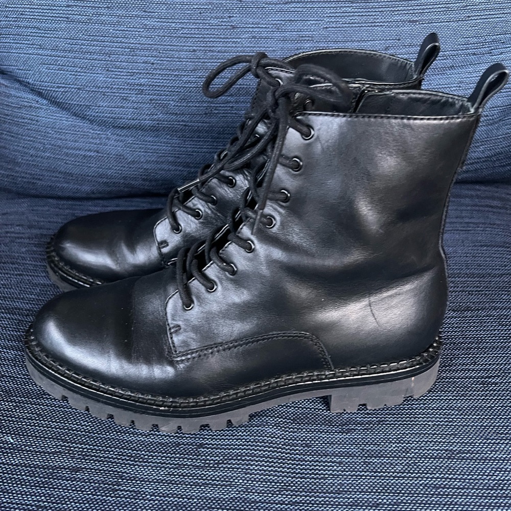 VINCE WOMENS BLACK LEATHER BOOTS  WITH ZIPPER SIZE 7.5 - Picture 9 of 16
